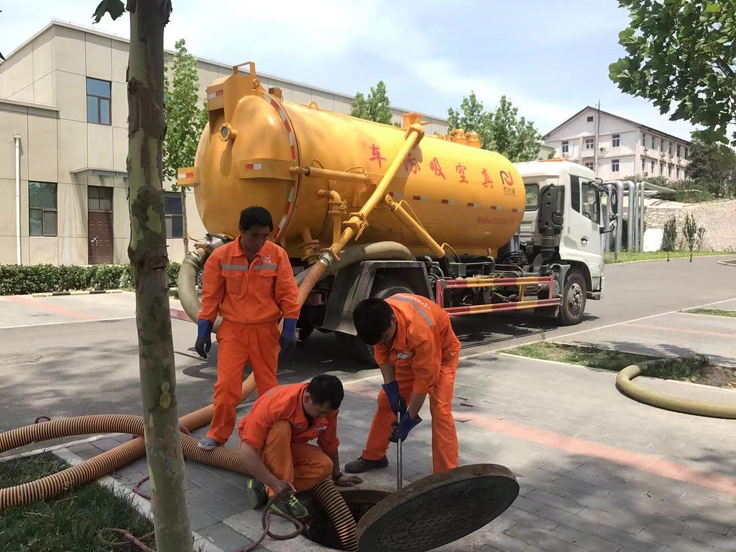 桃江化粪池清理与5-8吨吸粪车施工效率分析